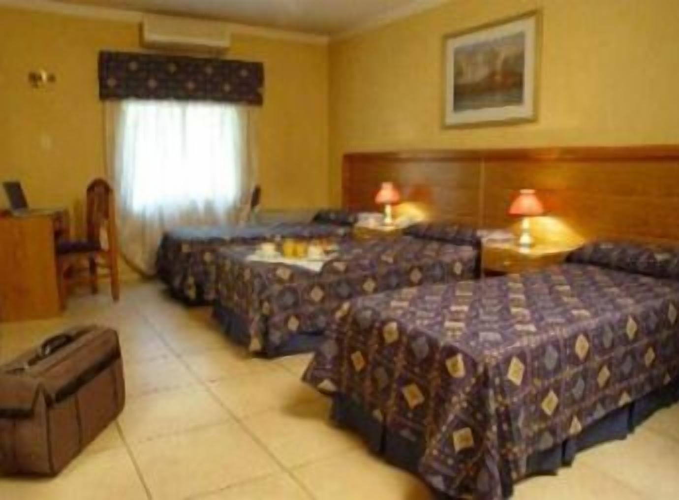Hotel Provincial メンドーサ エクステリア 写真