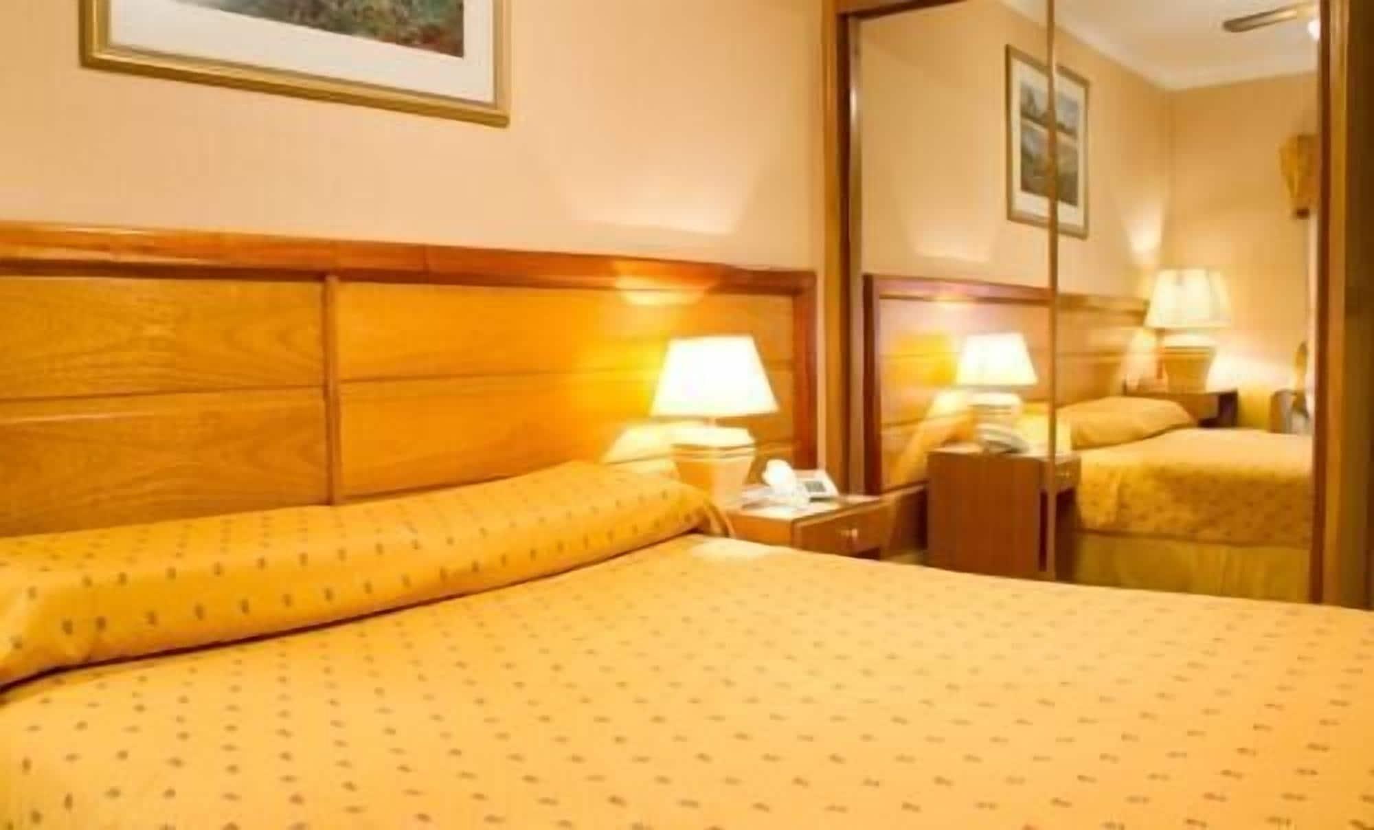 Hotel Provincial メンドーサ エクステリア 写真
